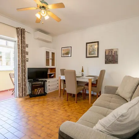 Beira Mar Apartament *